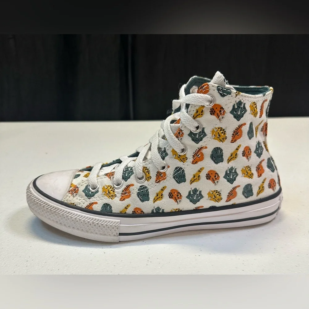 Converse Boys Hi-Top Sneakers Dinosaur Print Pattern White/Orange/Green NWB Sz 5
